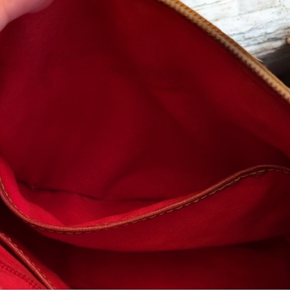 Dooney & Bourke RARE Marabelle Ruby Crossbody/Satchel Bag - Picture 7 of 10